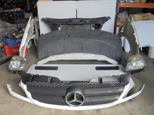 34599 – FRENTE COMPLETO – Mercedes-Benz