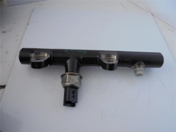 31558 – RAMPA INYECTORES – Nissan - Imagen 2