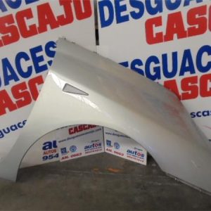 7305 – ALETA DEL. DCHA. – Renault