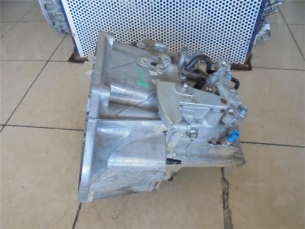 30133 – CAJA CAMBIOS MANUAL – Nissan - Imagen 2