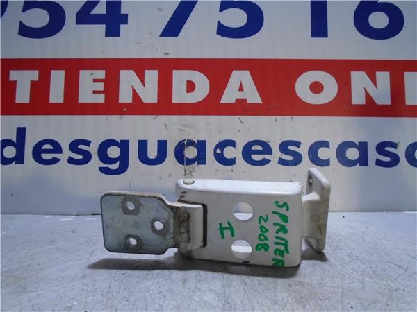39329 – BISAGRA DE PUERTA TR. IZDA. INFERIOR – Mercedes-Benz