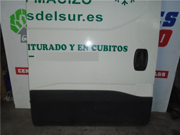 39687 – PUERTA LAT. CORREDERA DCHA. – Iveco - Imagen 3